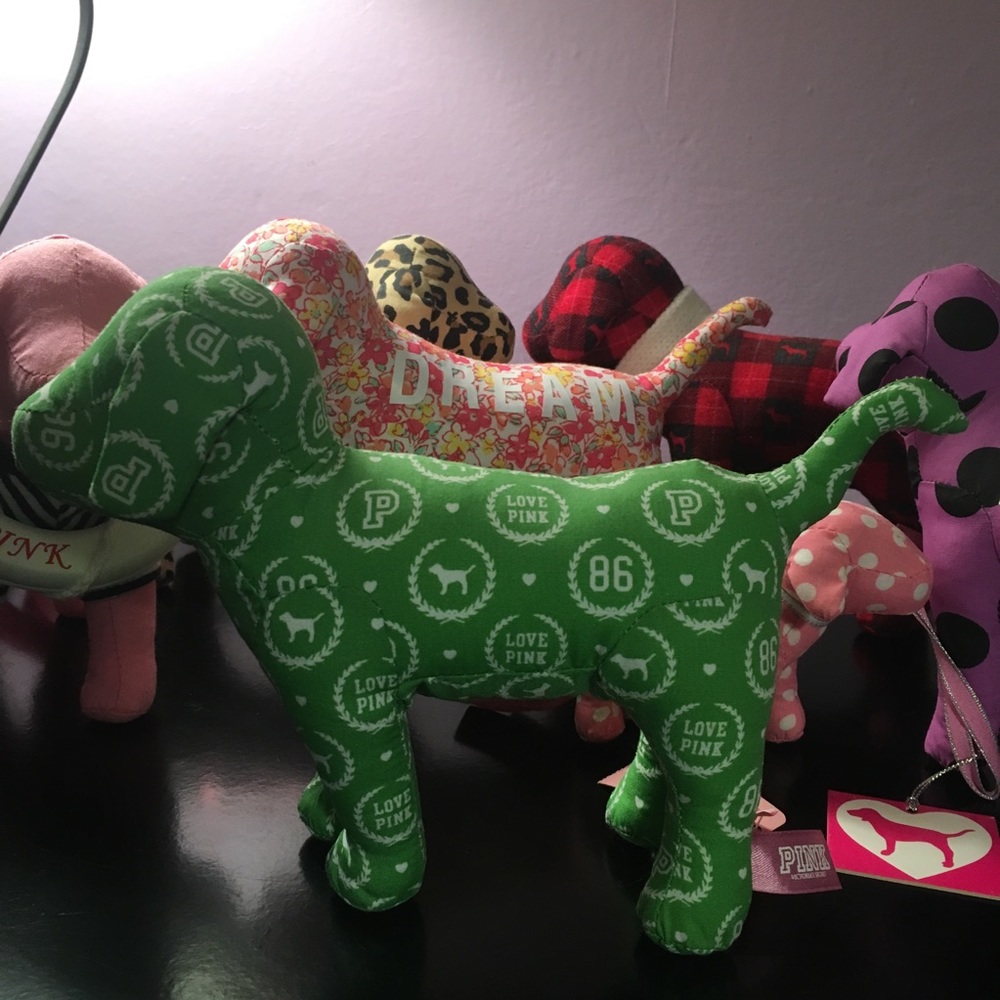 NWT VINTAGE COLLECTIBLE VS PINK DOG
